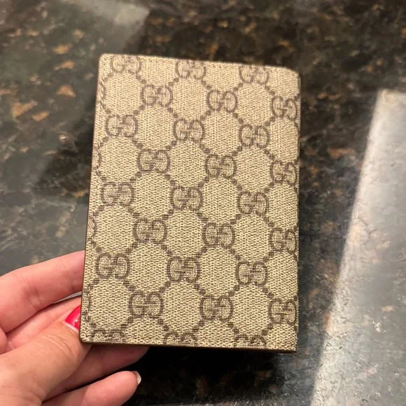 Gucci Tan and Brown GG Pattern Passport Holder - Picture 6 of 7